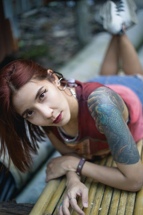有关刺青的, 垂直拍摄, 女人的免费素材图片