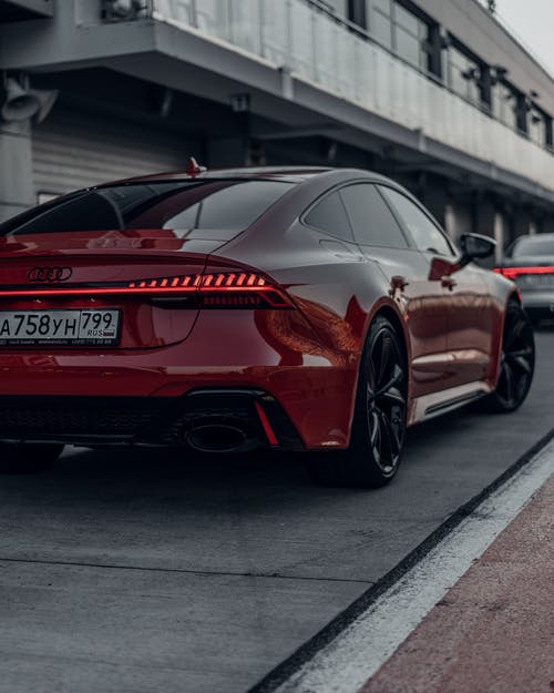 有关垂直拍摄, 汽车, 沥青的免费素材图片