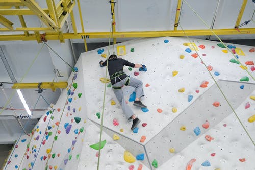 有关人, 休闲, 低角度拍摄的免费素材图片