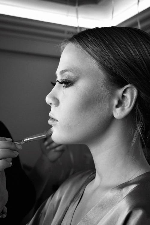 有关侧面轮廓, 单色, 女人的免费素材图片