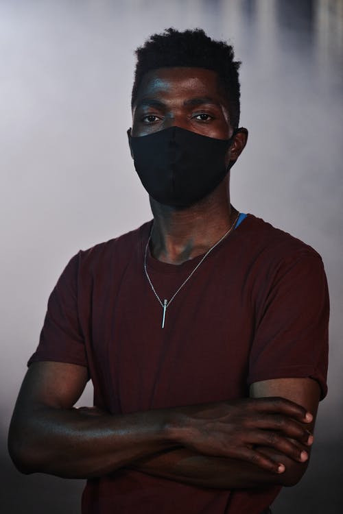 有关交叉双臂, 人, 双臂交叉的免费素材图片