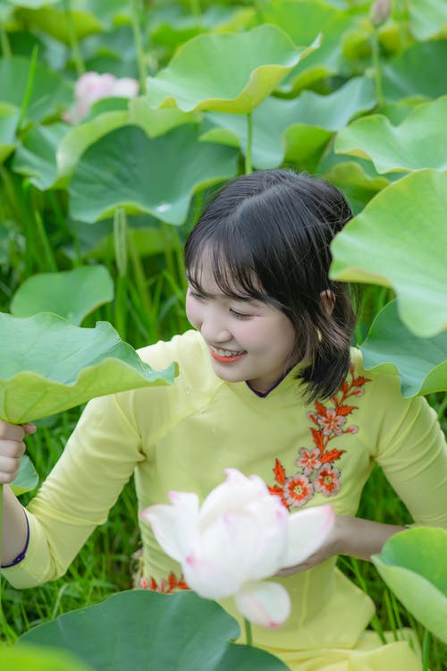 有关传统服装, 垂直拍摄, 增长的免费素材图片