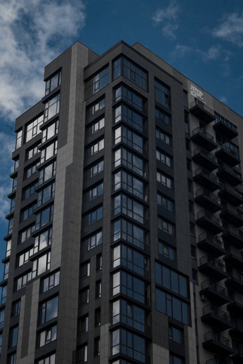 有关低角度拍摄, 城市, 建筑的免费素材图片