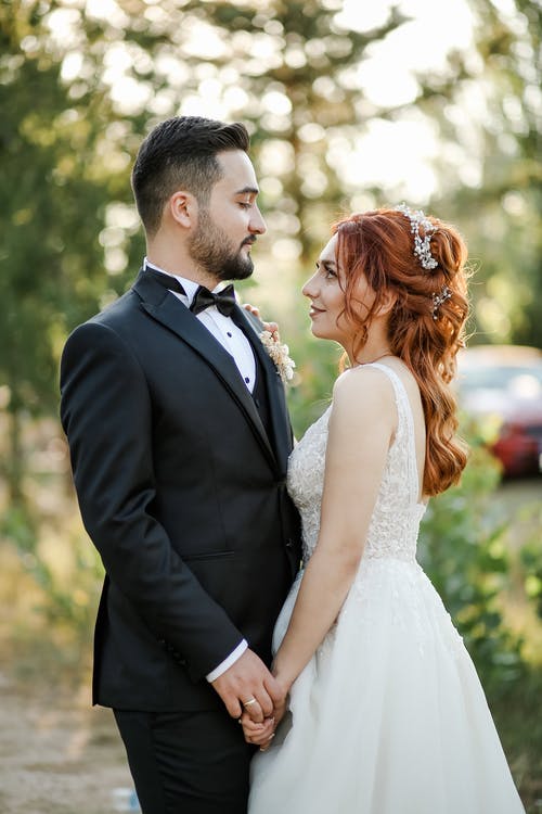 有关一对, 一起, 侧面图的免费素材图片