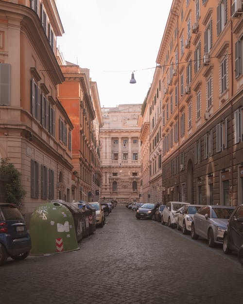 有关停, 公寓, 垂直拍摄的免费素材图片