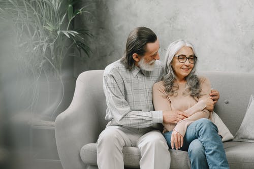 有关人, 在家, 坐的免费素材图片