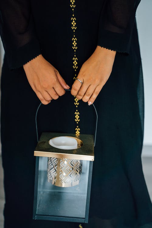 有关垂直拍摄, 手, 握住的免费素材图片