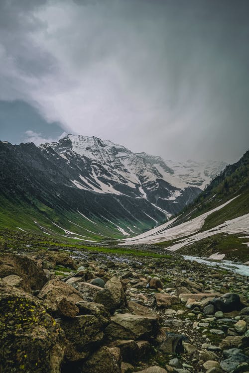 有关垂直拍摄, 多云的天空, 天性的免费素材图片