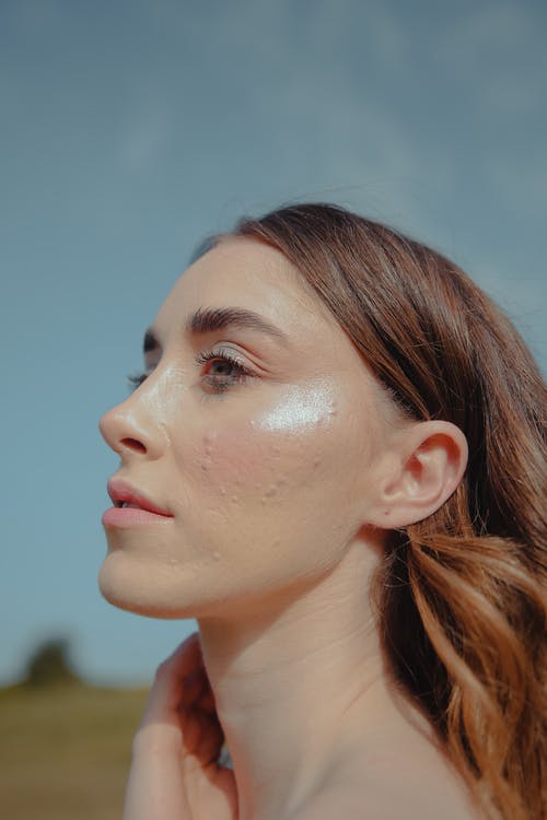 有关侧面图, 垂直拍摄, 女人的免费素材图片