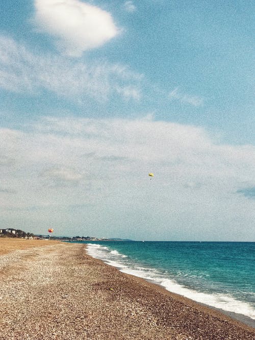 有关垂直拍摄, 海滨, 海滩的免费素材图片