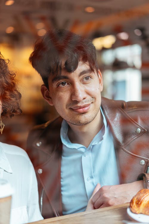 有关人, 垂直拍摄, 特写的免费素材图片