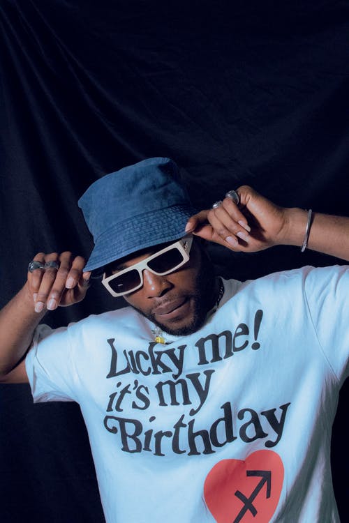 有关人, 垂直拍摄, 墨鏡的免费素材图片