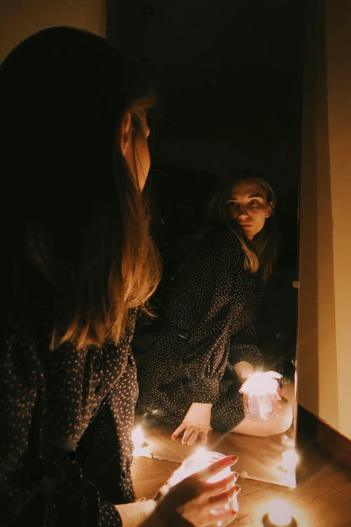 有关＃室内, 反思, 垂直拍摄的免费素材图片