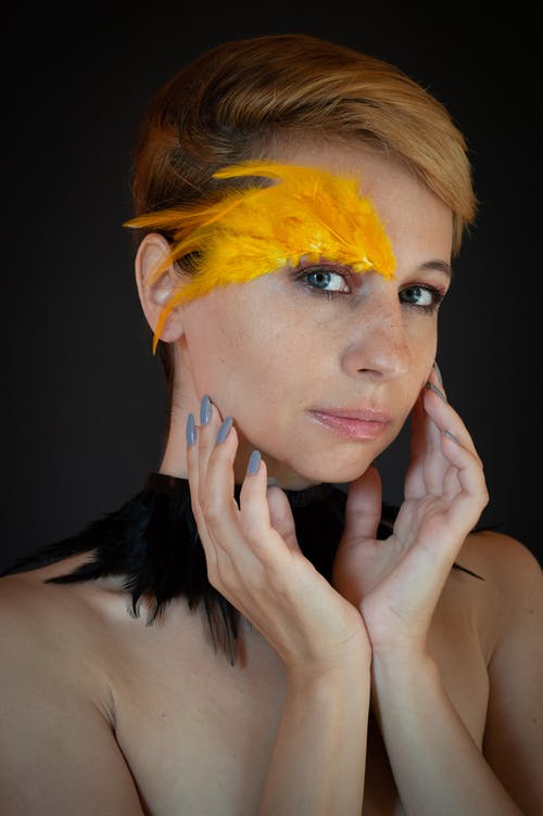 有关垂直拍摄, 女人, 拍照片的免费素材图片