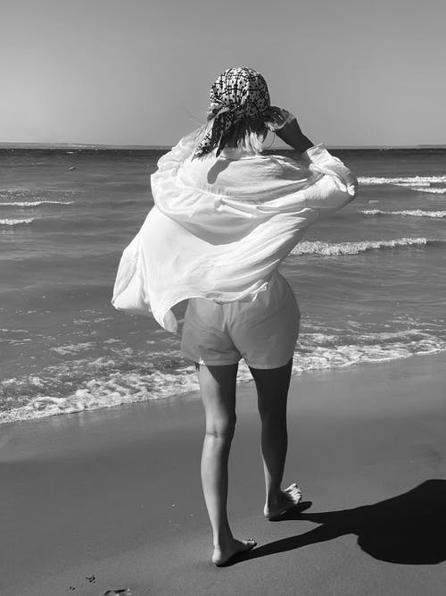 有关垂直拍摄, 後视图, 步行的免费素材图片