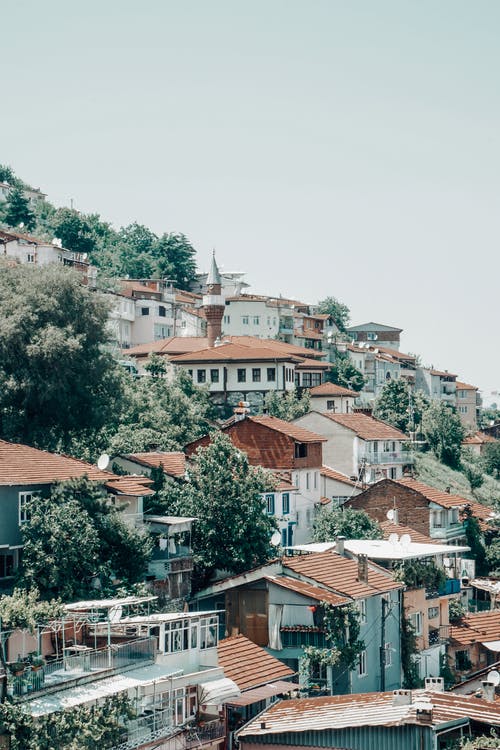 有关公寓建筑, 垂直拍摄, 山丘的免费素材图片