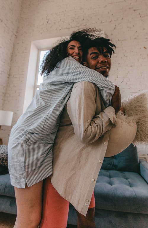 有关一对, 低角度拍摄, 垂直拍摄的免费素材图片