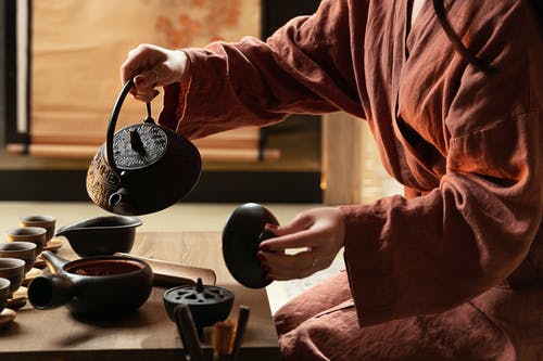 有关傳統, 傾注, 手的免费素材图片