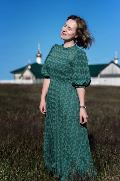 有关垂直拍摄, 女人, 漂亮的免费素材图片