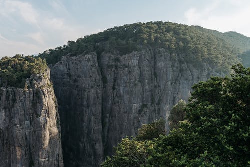 有关天性, 山, 岩石峭壁的免费素材图片