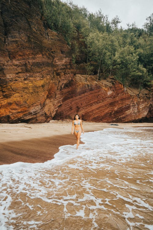 有关垂直拍摄, 夏威夷, 女人的免费素材图片