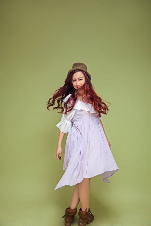 有关发色, 垂直拍摄, 女人的免费素材图片