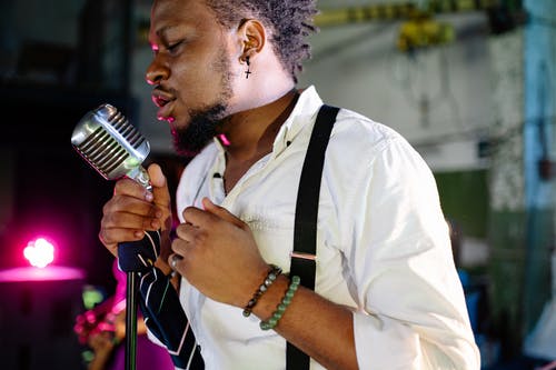 有关唱歌, 执行, 握住的免费素材图片