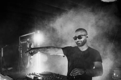 有关DJ, 人, 俱乐部的免费素材图片