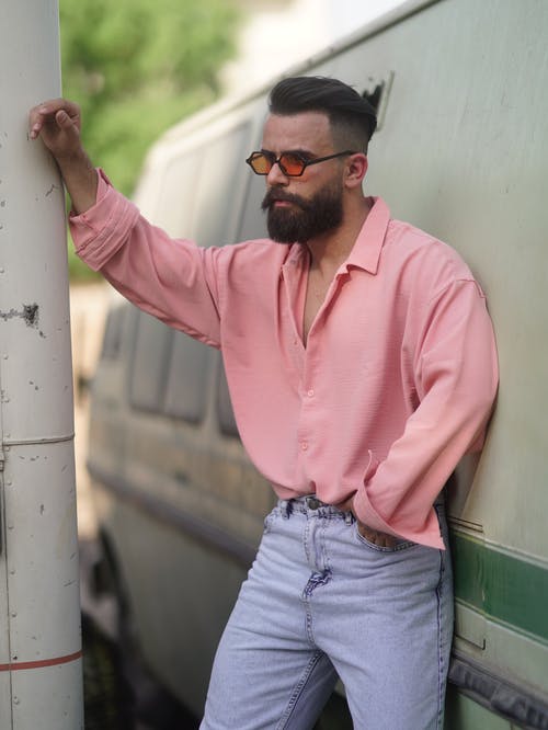 有关人, 倚, 垂直拍摄的免费素材图片