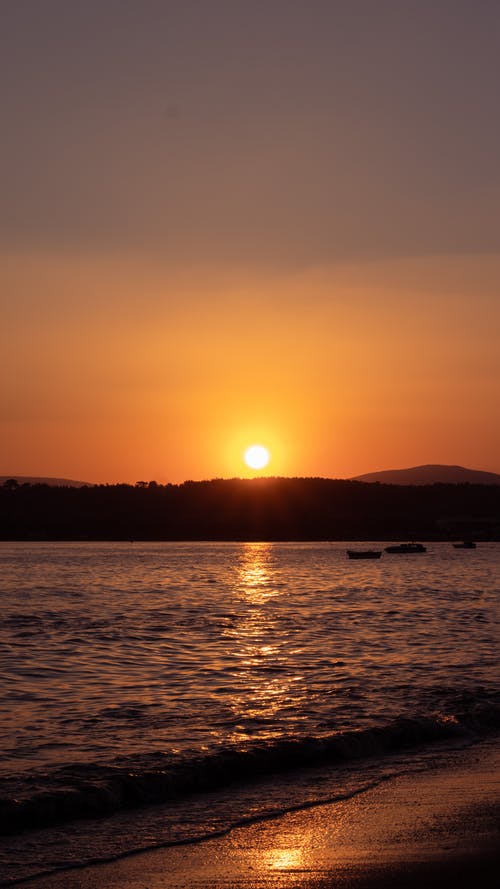 有关丘陵, 剪影, 垂直拍摄的免费素材图片
