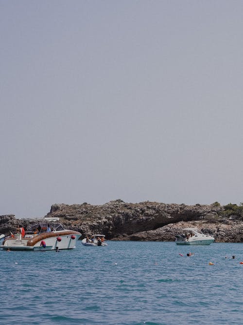 有关垂直拍摄, 岩石形成, 岛的免费素材图片