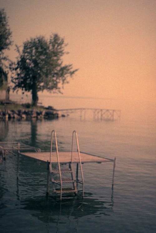 湖边码头 · 免费素材图片