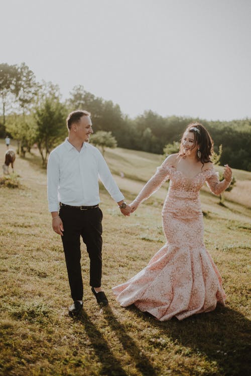 有关50毫米, 一對, 人的免费素材图片