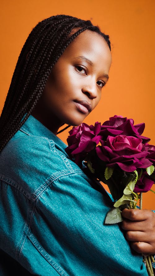 有关侧面图, 女人, 室内的免费素材图片