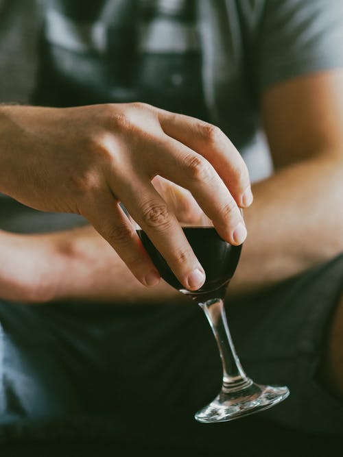 有关一杯酒, 喝, 垂直拍摄的免费素材图片