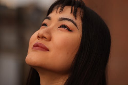 有关向上看, 嘴唇, 模特儿的免费素材图片