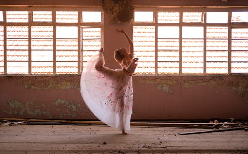 有关女人, 摆姿势, 舞蹈家的免费素材图片