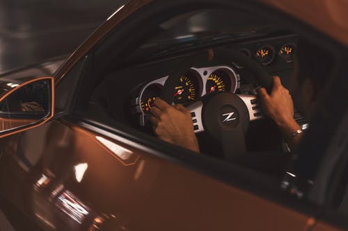 有关350z, 仪表板, 司机的免费素材图片