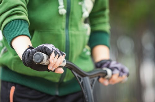 有关单车龙头, 夹克, 小型摩托车的免费素材图片