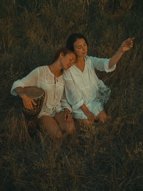 有关喜怒无常, 垂直拍摄, 女性的免费素材图片