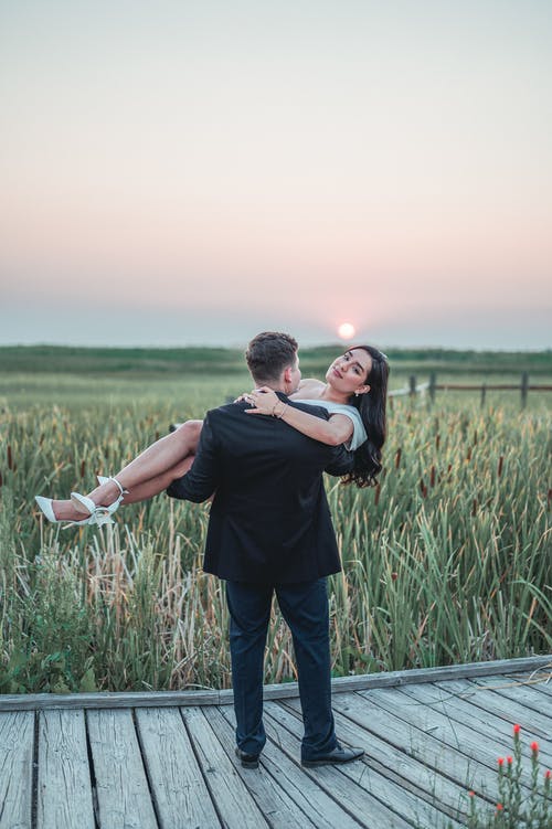 有关一对, 一起, 垂直拍摄的免费素材图片