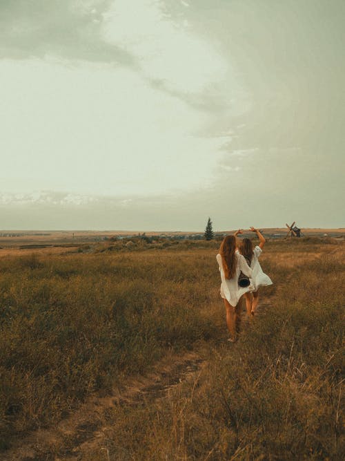 有关喜怒无常, 垂直拍摄, 坏心情的免费素材图片