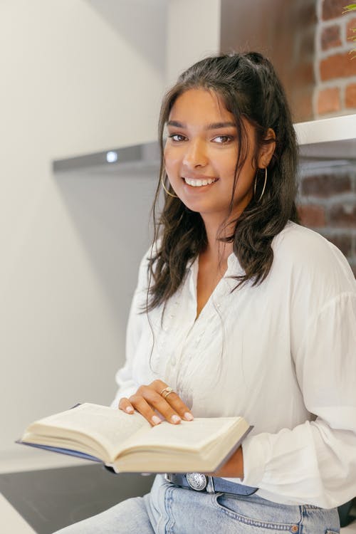 有关人, 垂直拍摄, 女人的免费素材图片