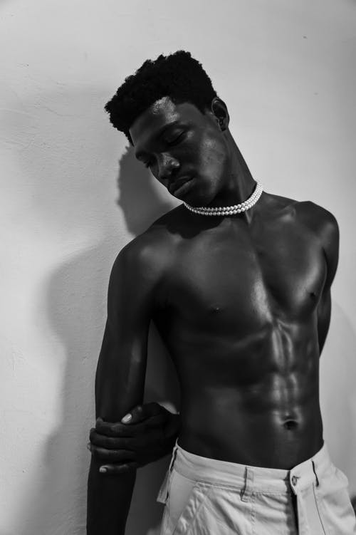 有关人, 半裸, 单色的免费素材图片