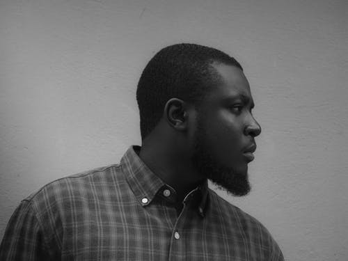 有关嚴肅, 年輕, 扣的免费素材图片