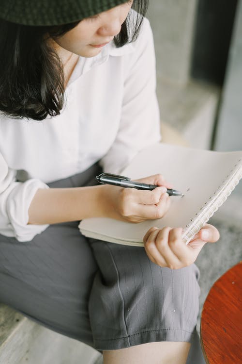 有关垂直拍摄, 女人, 女性的免费素材图片