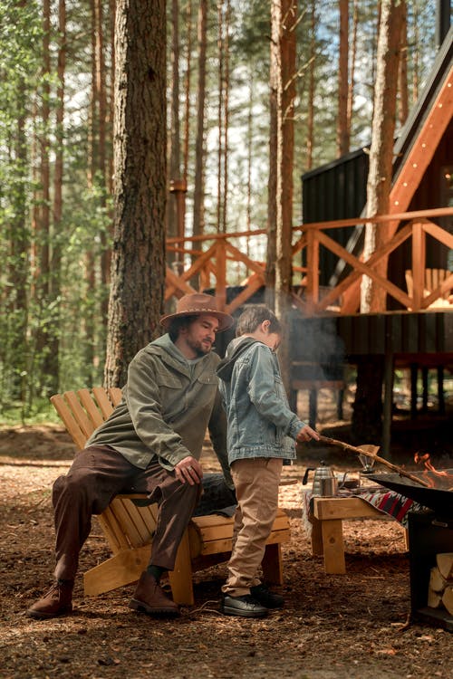 有关休闲, 木椅, 树日志的免费素材图片