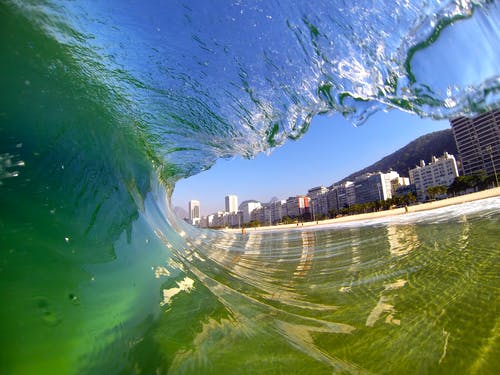 有关招手, 波浪撞击, 海滨的免费素材图片