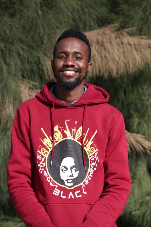 有关人, 垂直拍摄, 微笑的免费素材图片