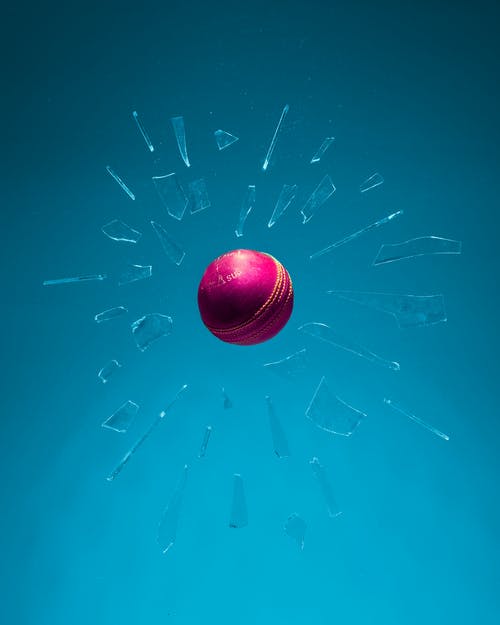 球周围的碎玻璃 · 免费素材图片